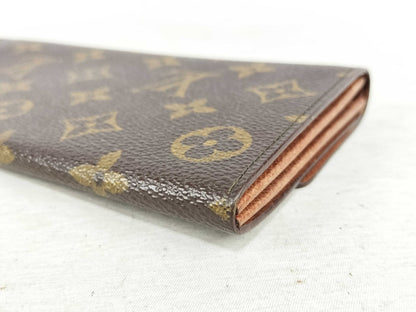 Louis Vuitton Porte Trésor International - Etoilux