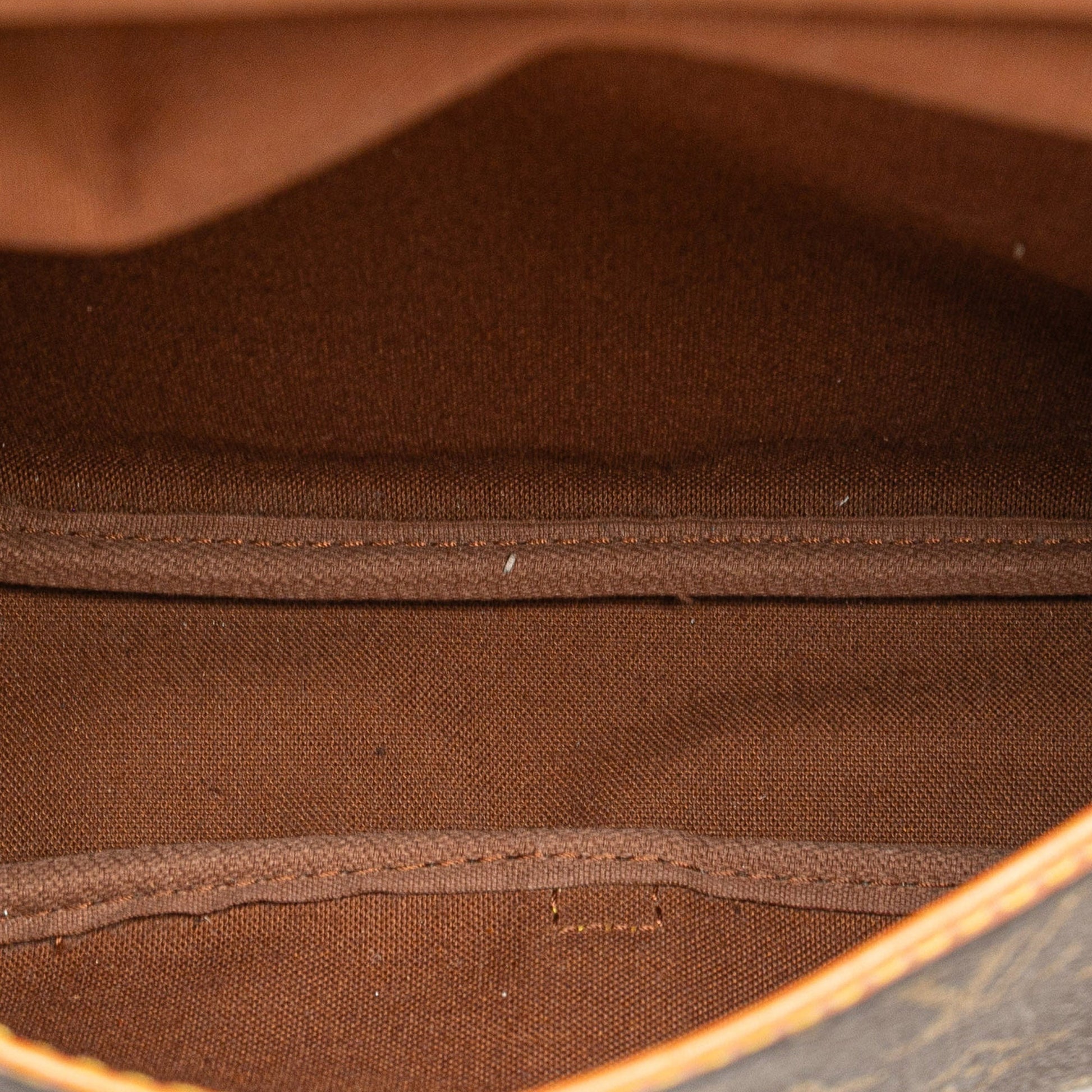 Louis Vuitton Saumur 30 Monogram Canvas – 1992 - Etoilux