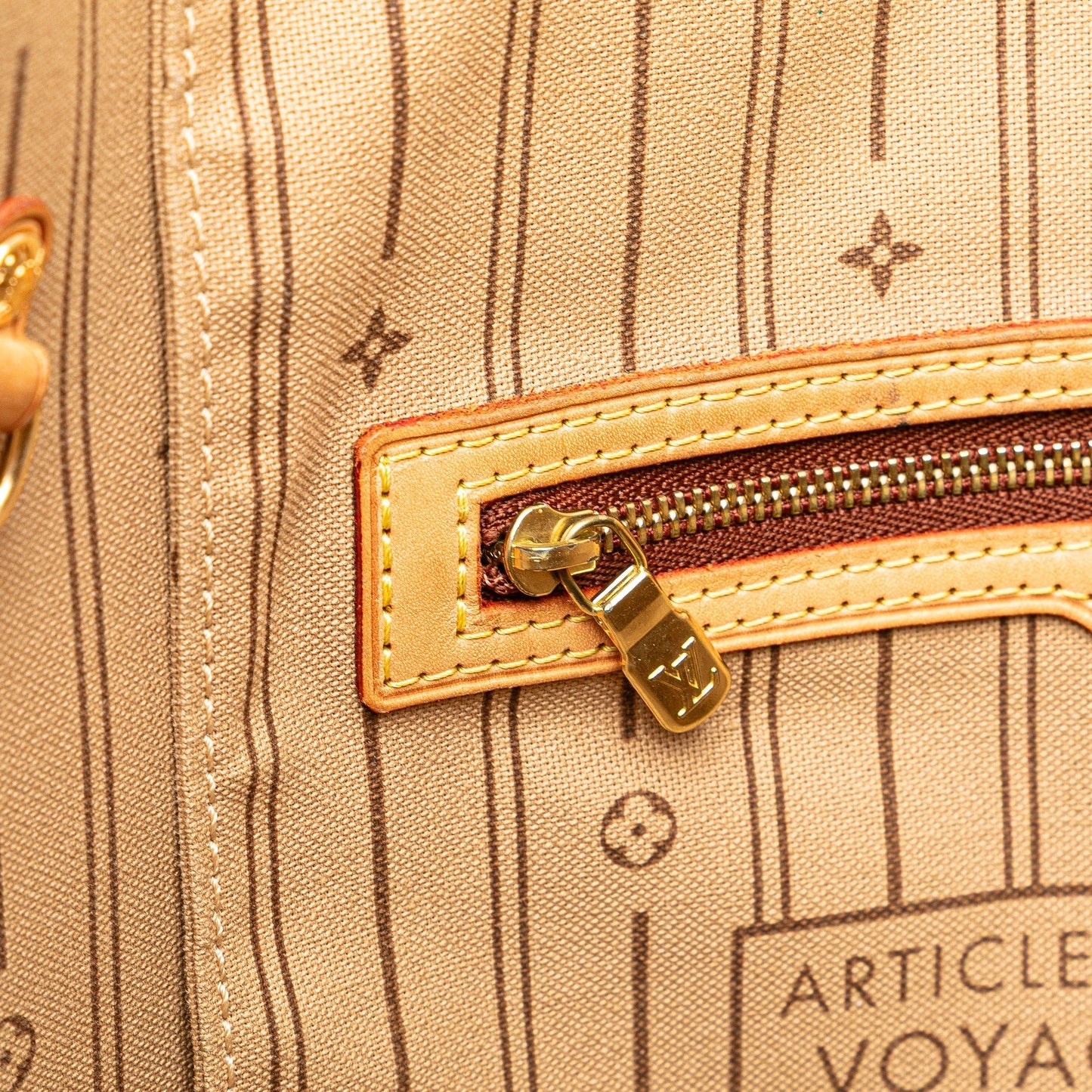 Louis Vuitton Monogramma Neverfull MM - Etoilux