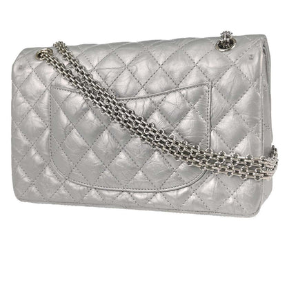 Chanel 2.55 Reissue 226 Doppia Patta Pelle di Vitello Invecchiata Argento Metallizzato – 27 cm - Etoilux