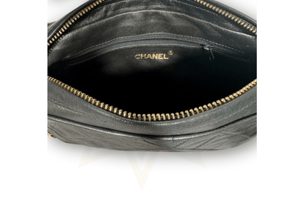 Chanel Camera Bag in pelle nera trapuntata – Vintage anni ‘80/’90 - Etoilux