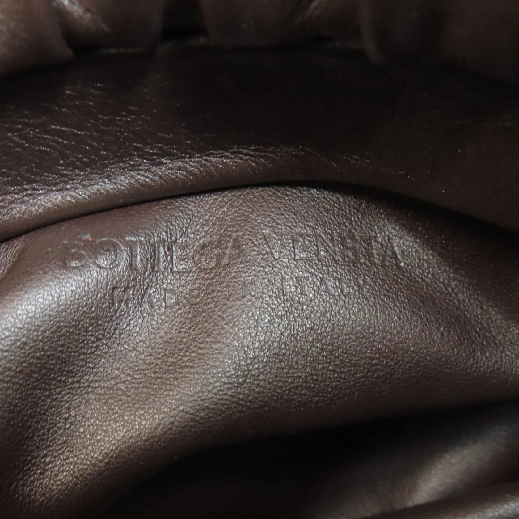 Bottega Veneta Borsa a mano con catena Bottega Veneta in pelle di vitello da donna BOTTEGA VENETA - Etoilux
