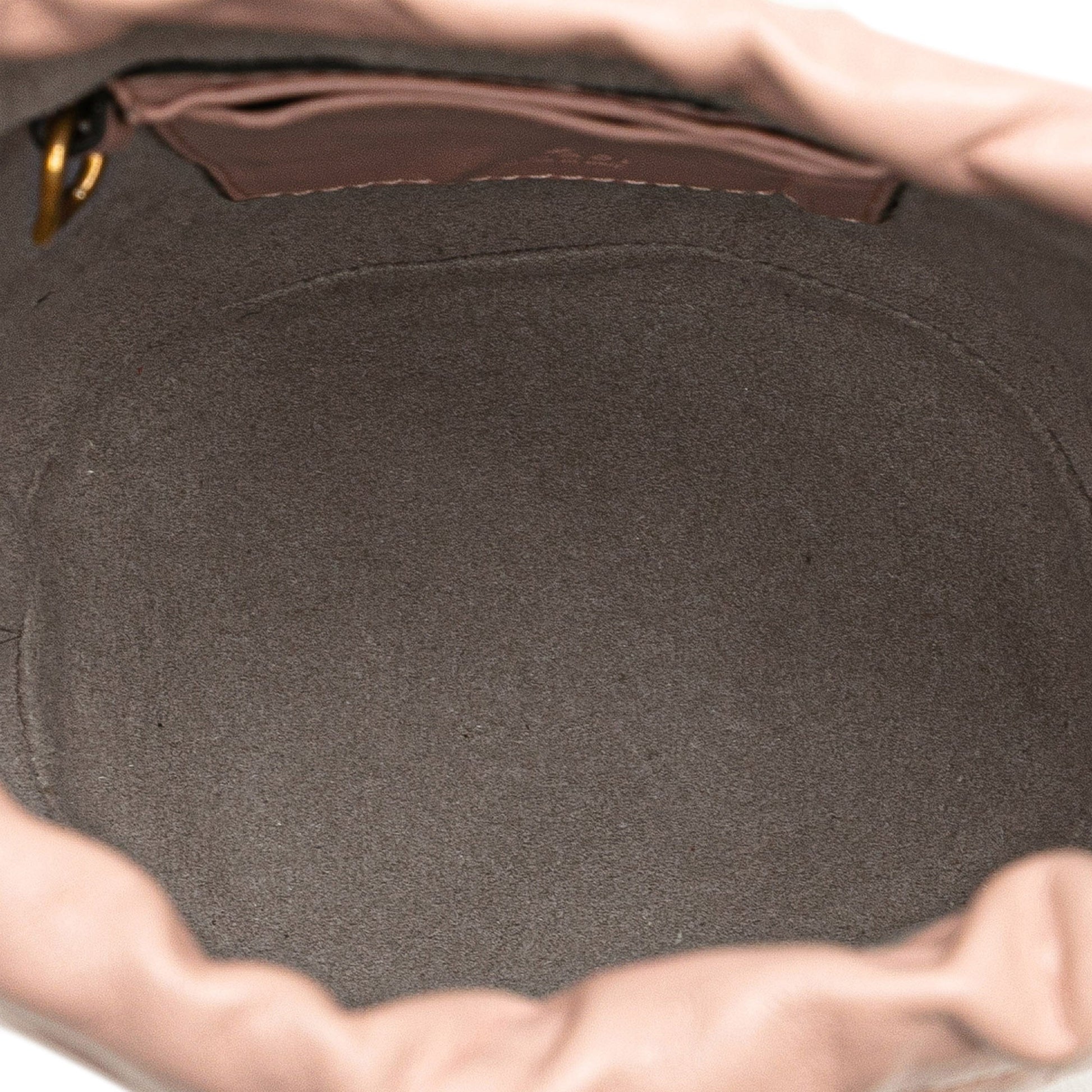 Gucci GG Marmont Mini Bucket Bag in pelle matelassé rosa cipria – 2016/2025 - Etoilux