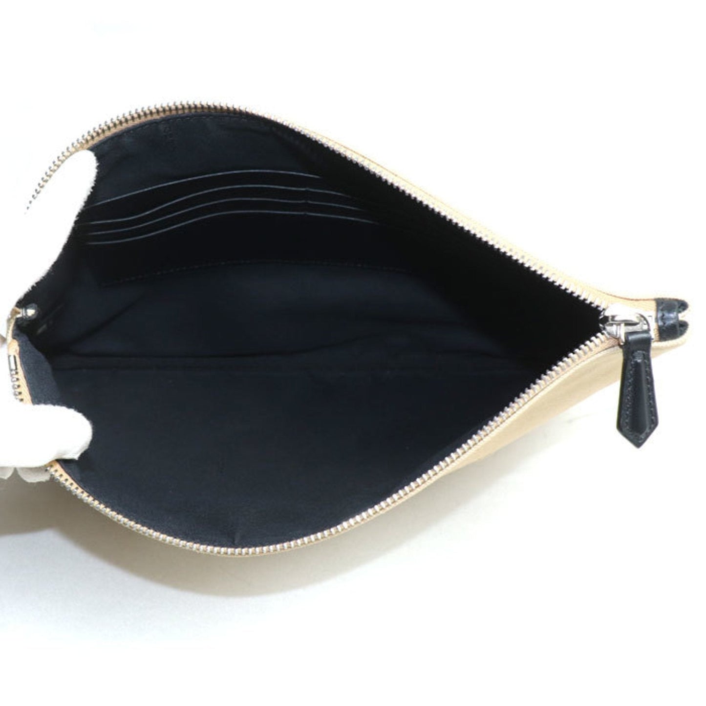 Fendi – Pochette in Canvas Beige con Dettagli in Pelle – Very Good Condition - Etoilux