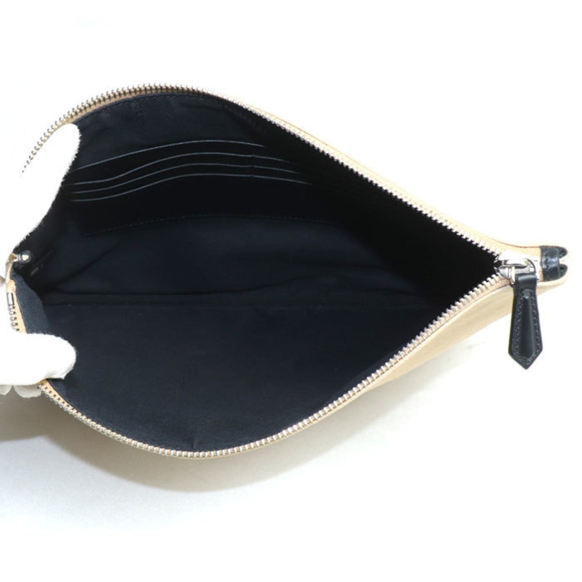 Fendi – Pochette in Canvas Beige con Dettagli in Pelle – Very Good Condition - Etoilux