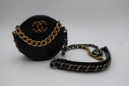 Chanel 19 Clutch Rotonda con Catena - Etoilux