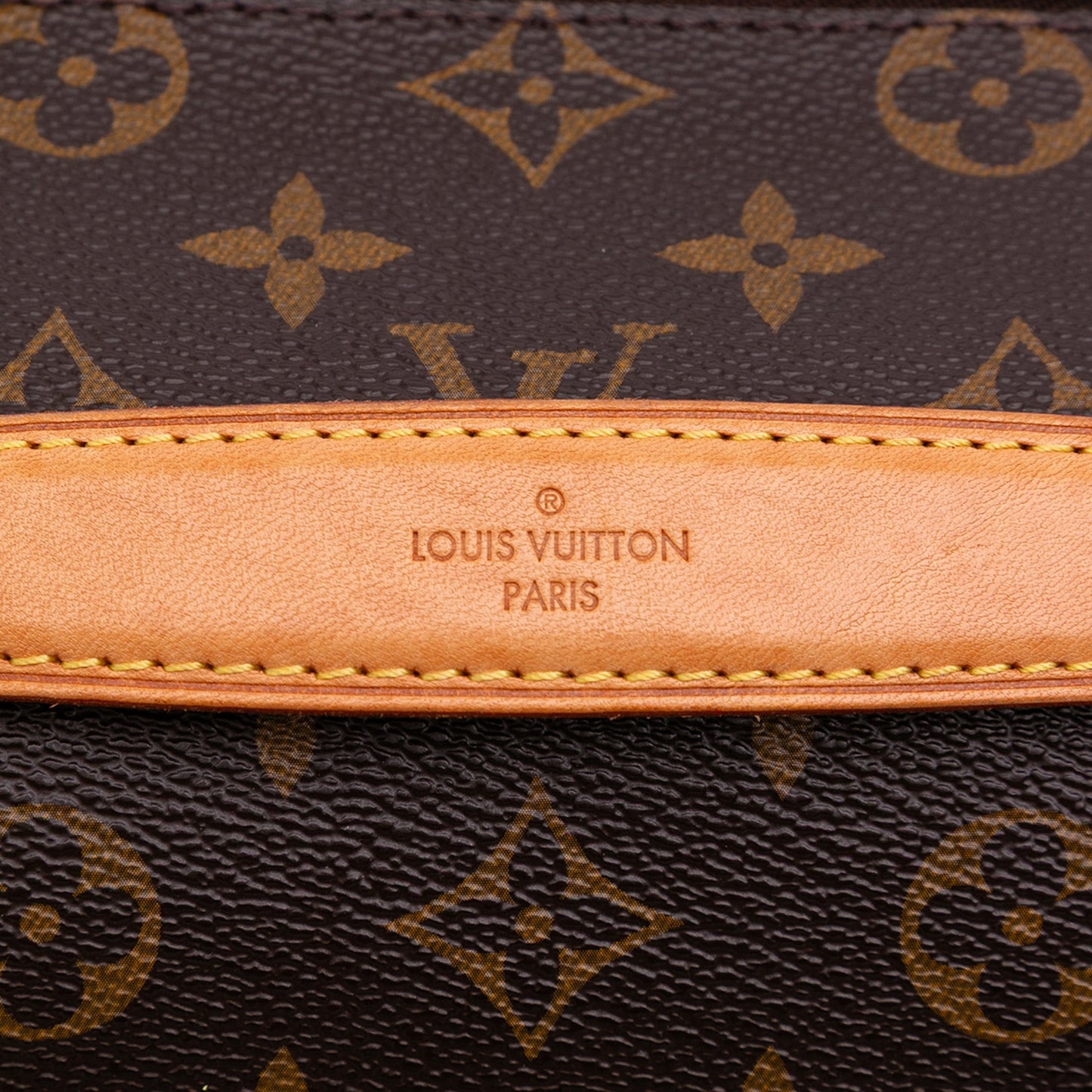 Louis Vuitton Monogram Pochette Metis - Etoilux