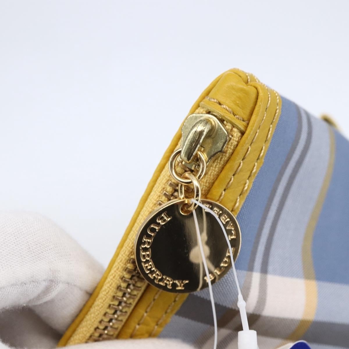 Burberry Nova Check Pochette in Tela Canvas Azzurra e Giallo Senape — Small - Etoilux