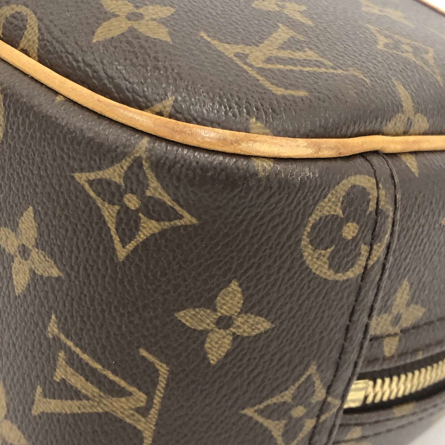 Louis Vuitton Trouville Monogram Canvas Vachetta – 35 cm - Etoilux