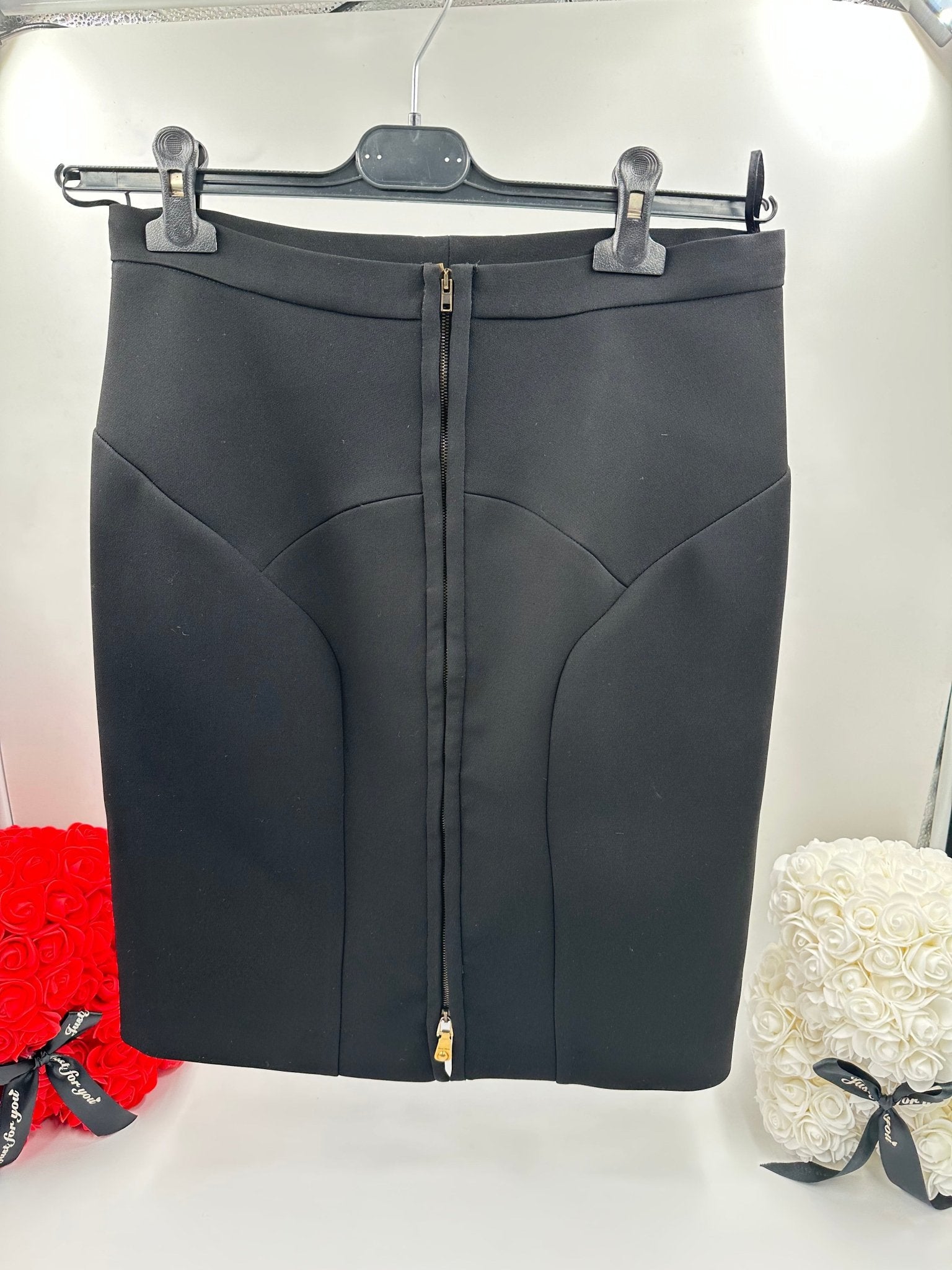 Miu Miu Gonna Pencil Nera con Zip Frontale Oro – Made in Italy – Size 46 - Etoilux