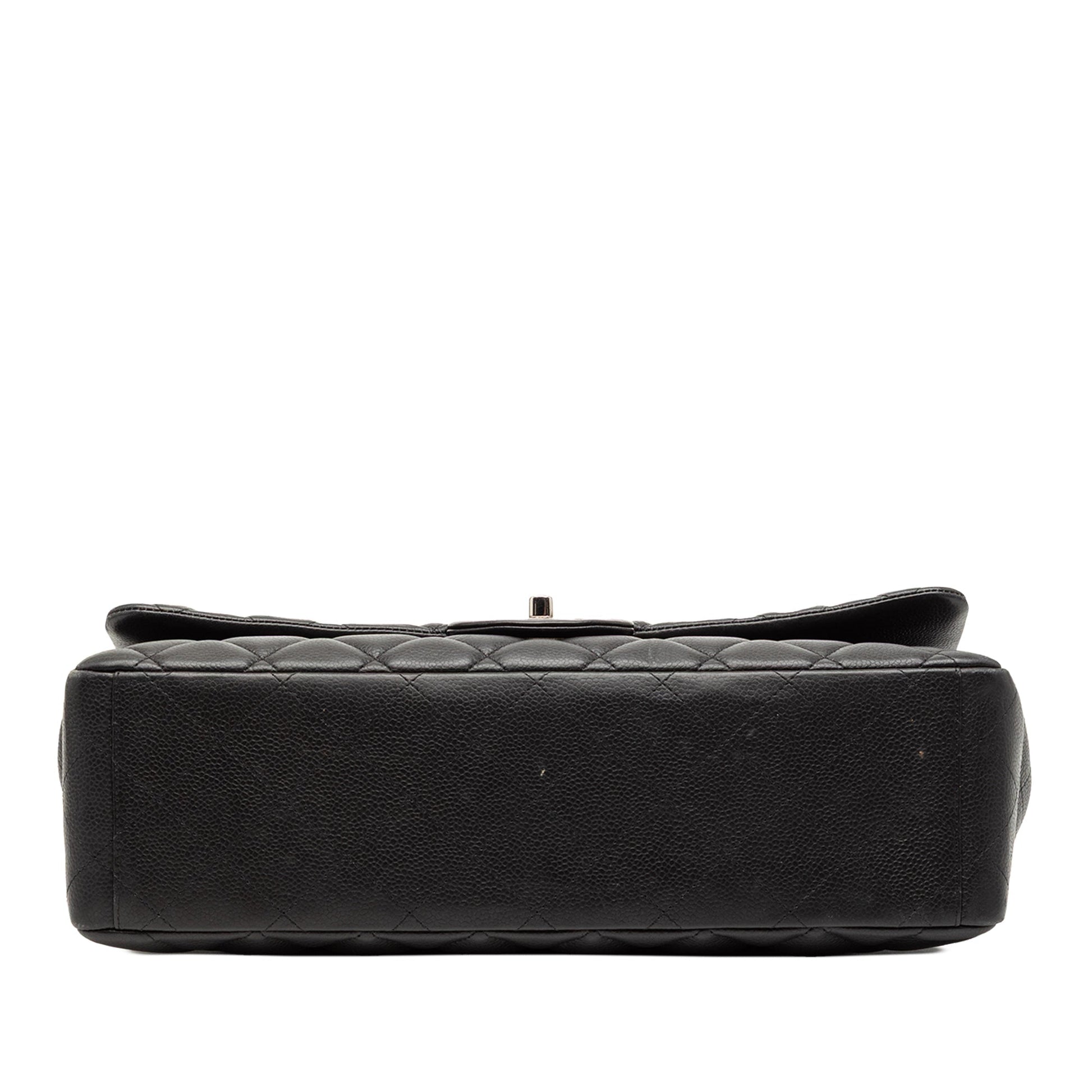 Chanel Classic Maxi Double Flap Caviar Nera 2010–2011 – 33 cm - Etoilux