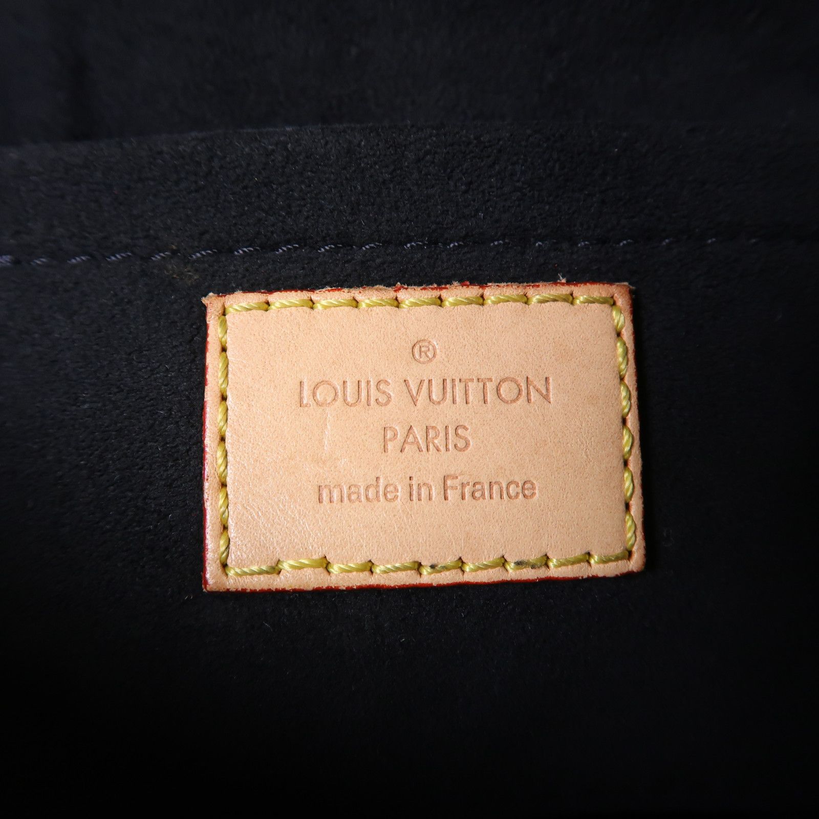 Louis Vuitton Duffle Monogram Canvas 2010 – 14,5 cm - Etoilux