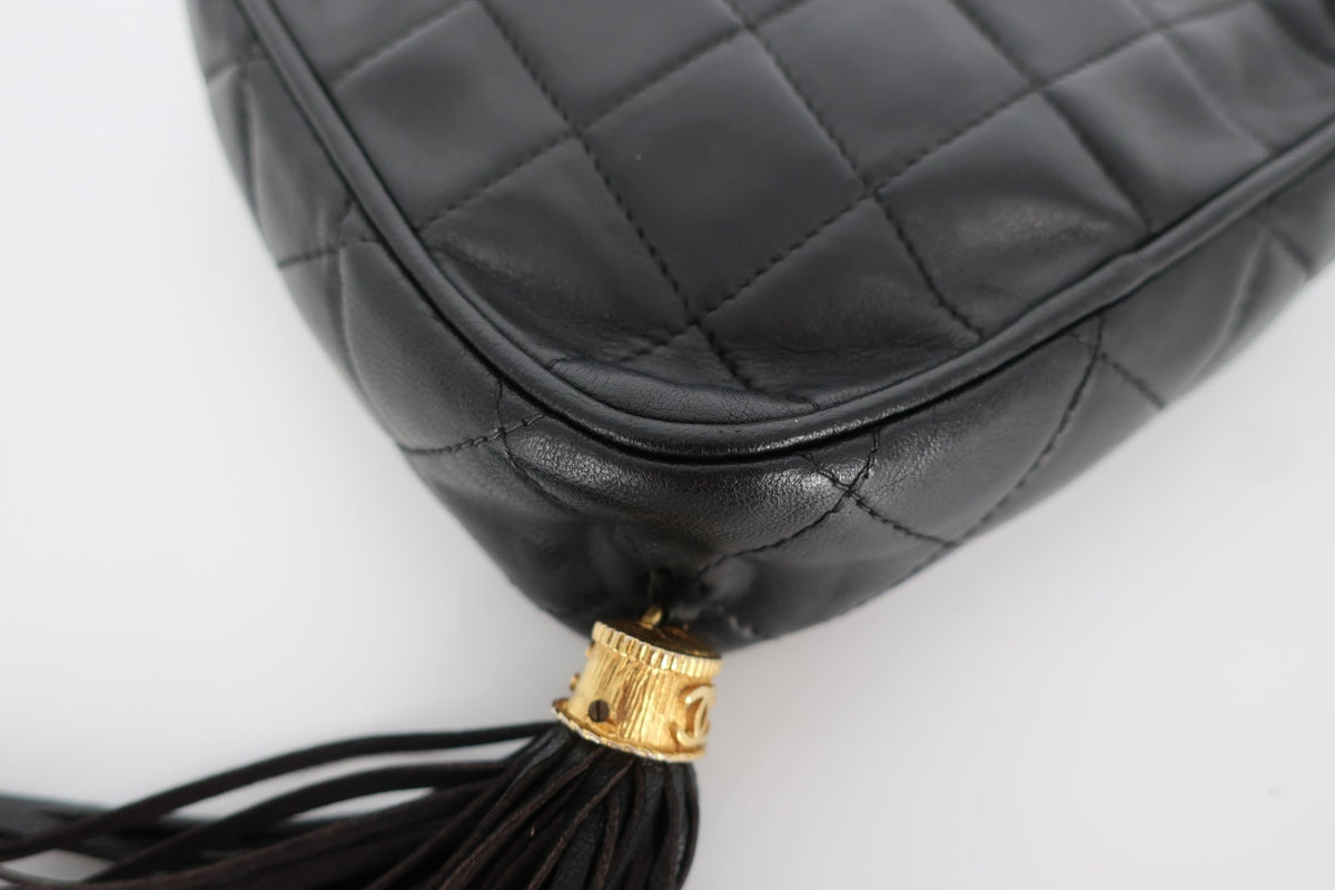 Chanel Matelassé con Catena - Etoilux
