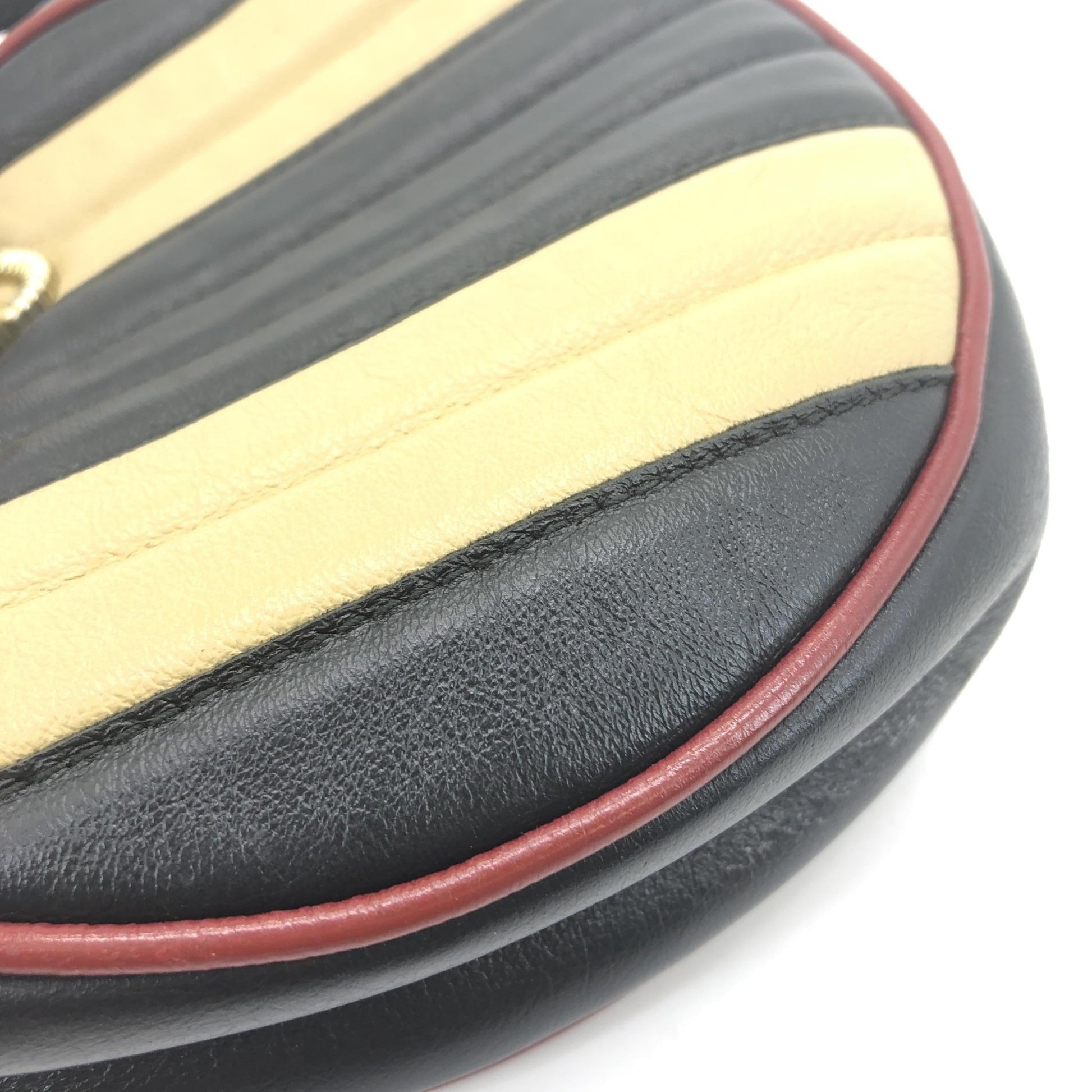 Gucci GG Marmont Round Mini Pelle Trapuntata Torchon Nero e Panna – 18 cm - Etoilux