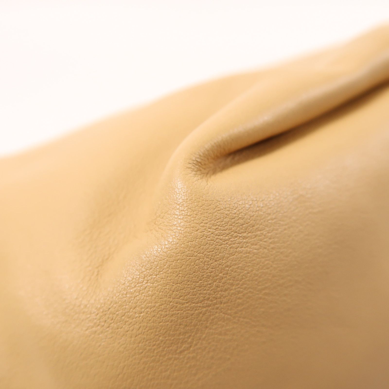 Bottega Veneta Double Knot Mini Nappa Agnello Beige – 26 cm - Etoilux