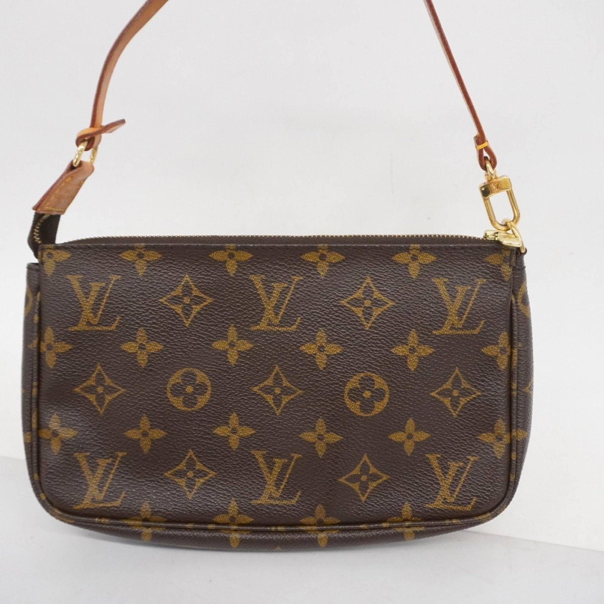 Louis Vuitton Pochette Accessoire - Etoilux