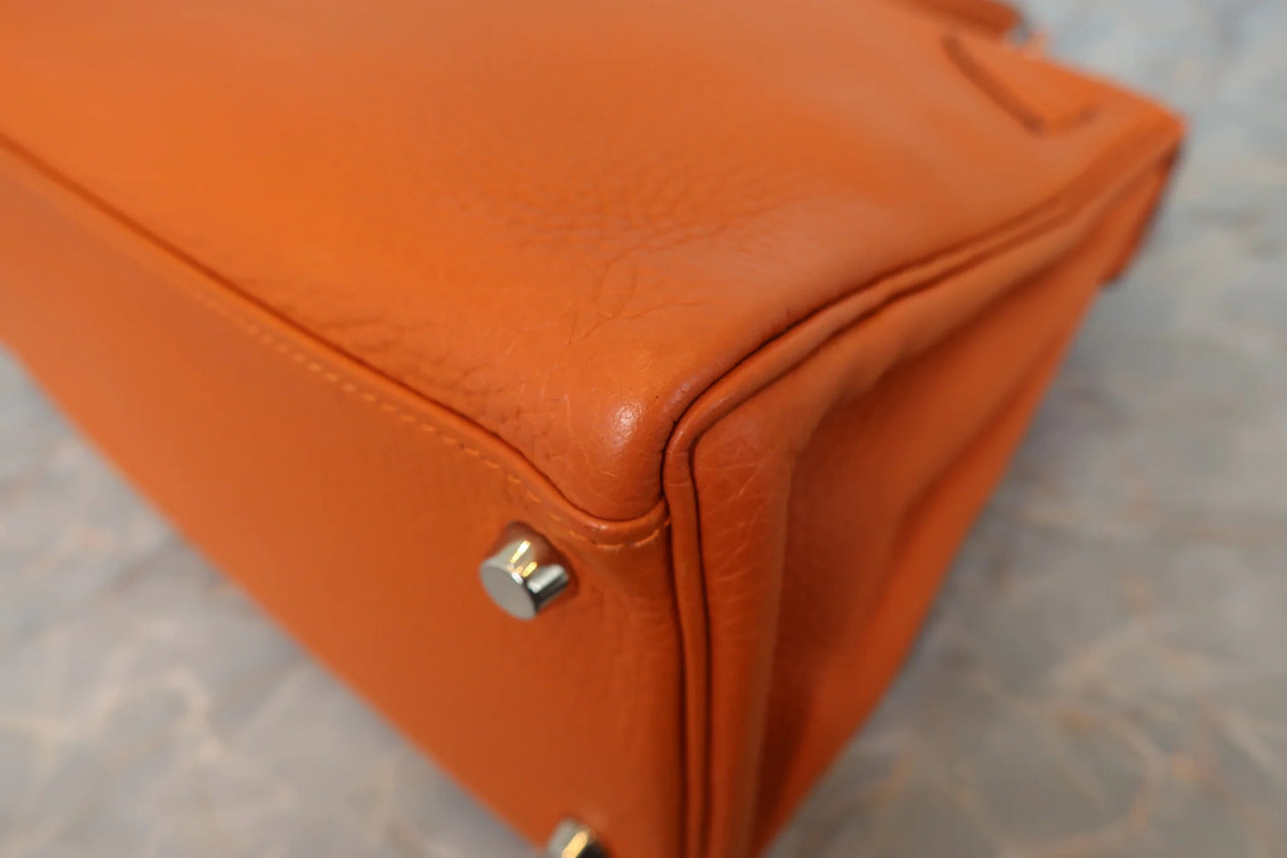 Hermès Kelly 28 Retourné Togo Orange Hardware Palladio 2004 - Etoilux