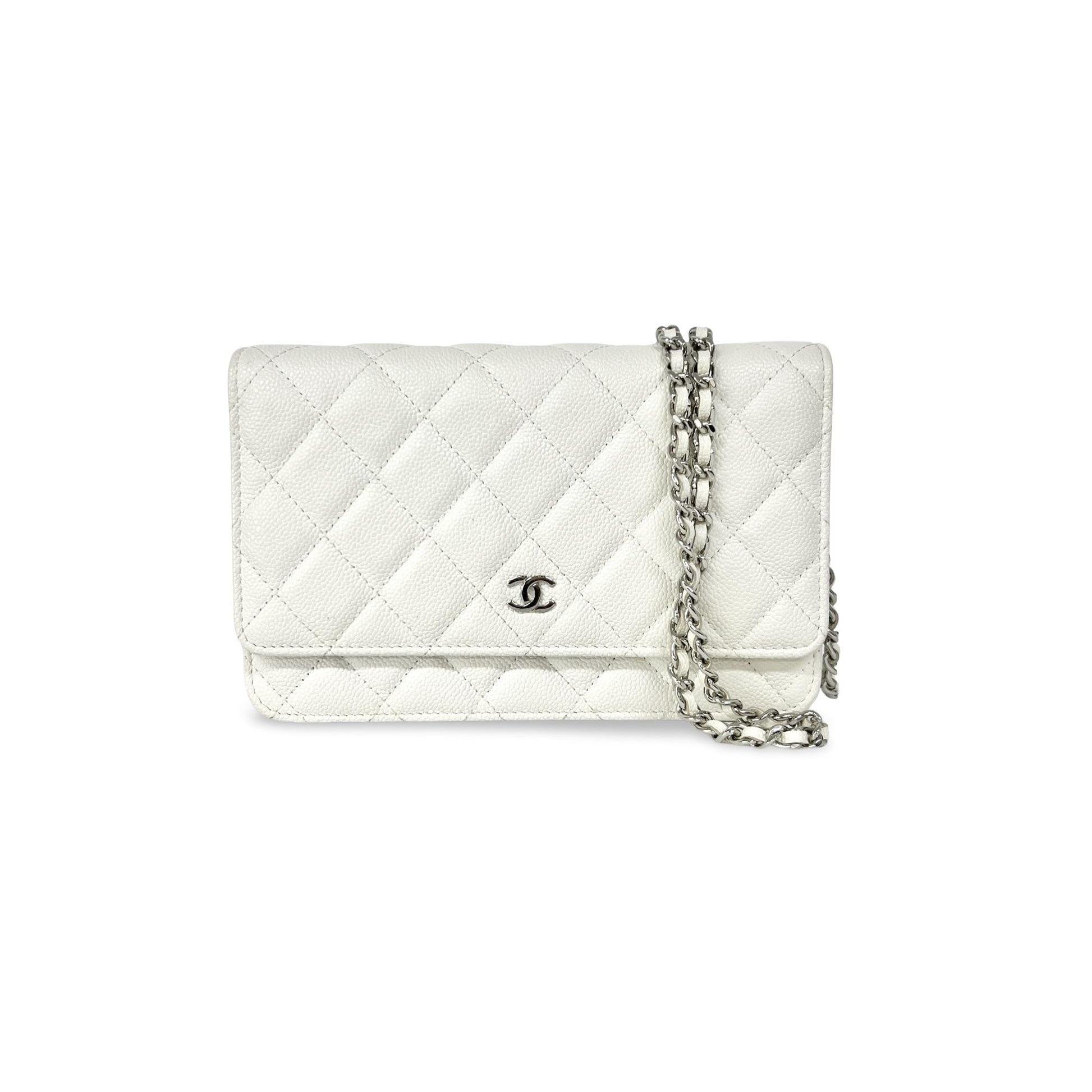 Chanel Wallet on Chain in pelle caviar bianca trapuntata con CC argentato e catena intrecciata