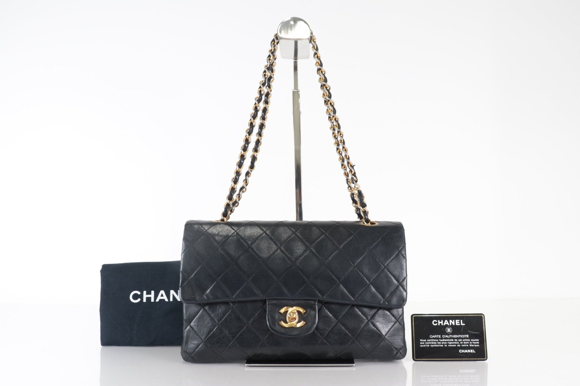 Chanel Classic Flap Medium Vintage Nera Hardware Oro | Etoilux