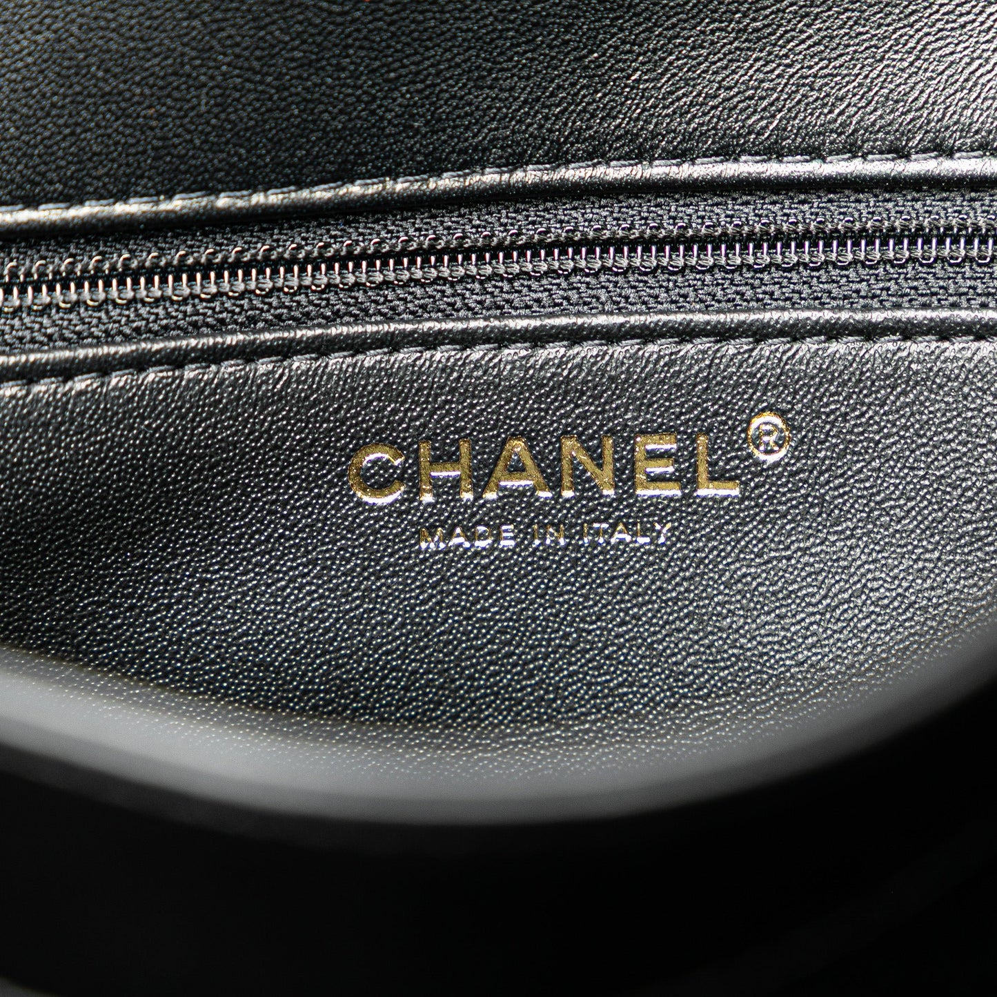 CHANEL Borsa a tracolla Trendy CC Flap in pelle di agnello media - Etoilux