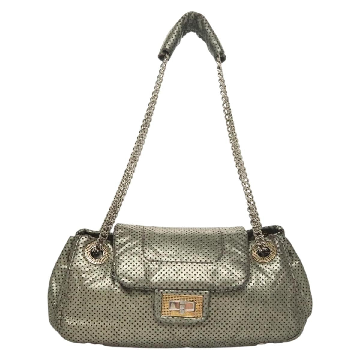 Chanel Drill Flap Bag in Pelle Traforata Metallizzata – Argento - Etoilux