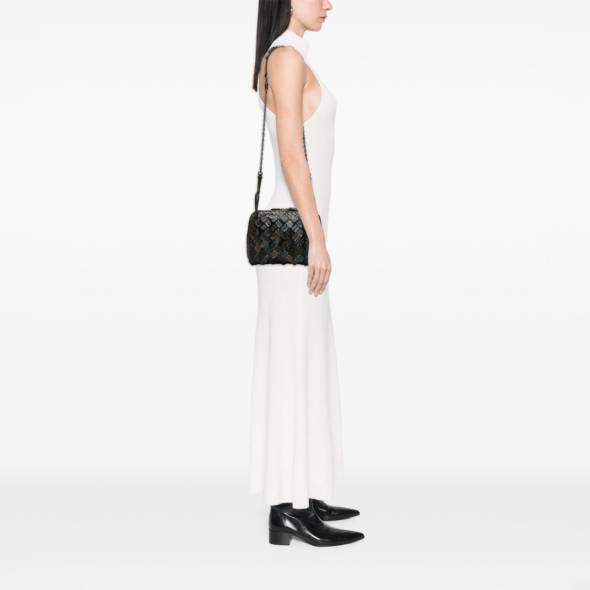 Bottega Veneta Nodini Intrecciato Nappa Nero con Frange e Borchie – 23 cm - Etoilux