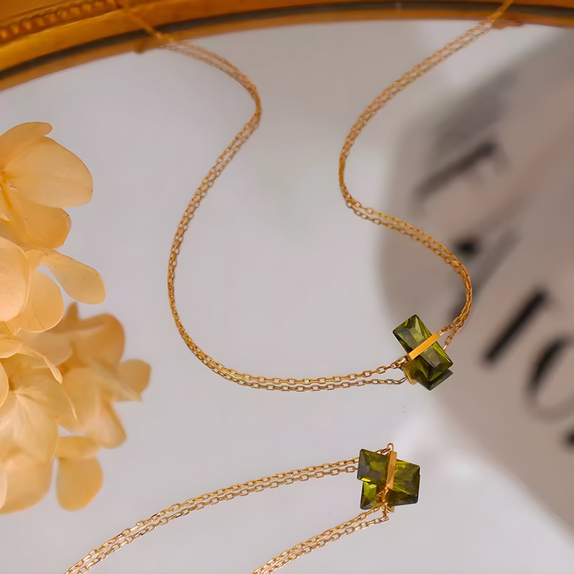 BEHI GLINKA NECKLACE - Etoilux