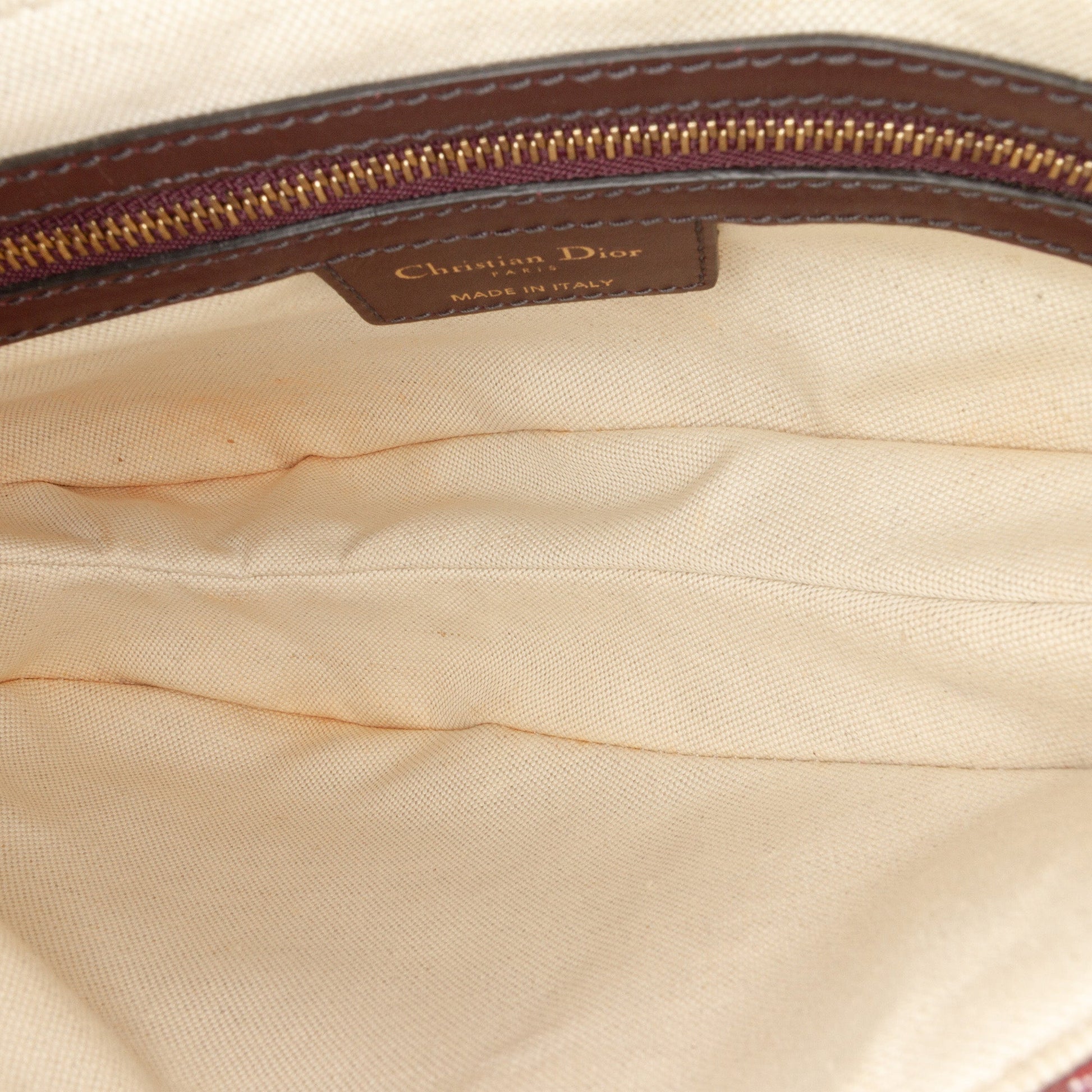 Christian Dior Saddle Media in Tela Oblique Bordeaux – 2018 – 24 cm - Etoilux