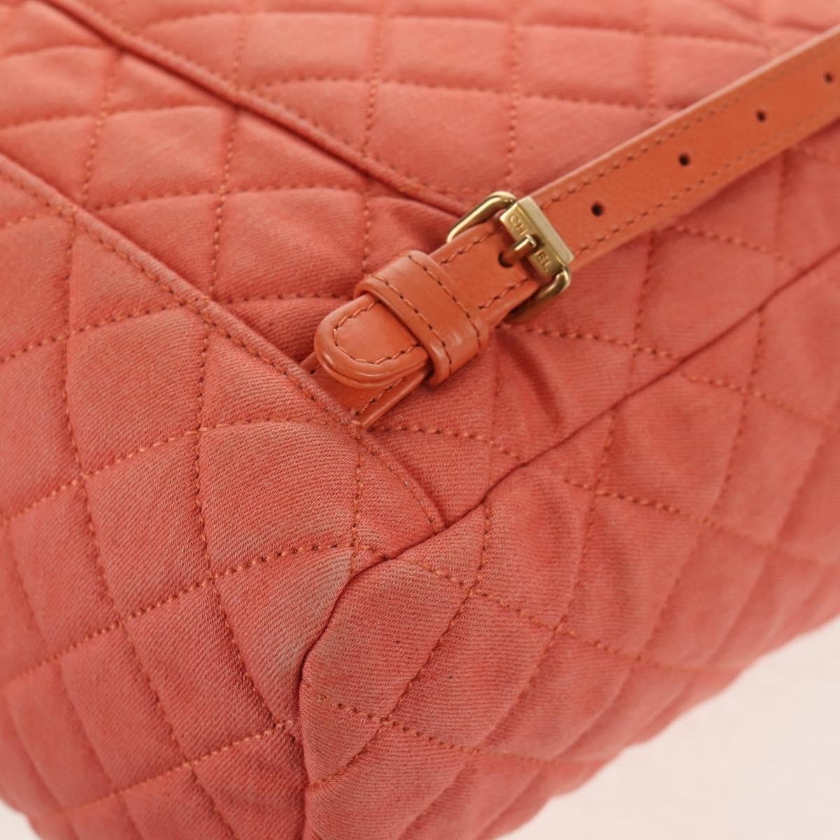 Chanel Zaino Denim Trapuntato Corallo Hardware Dorato – 20 cm - Etoilux