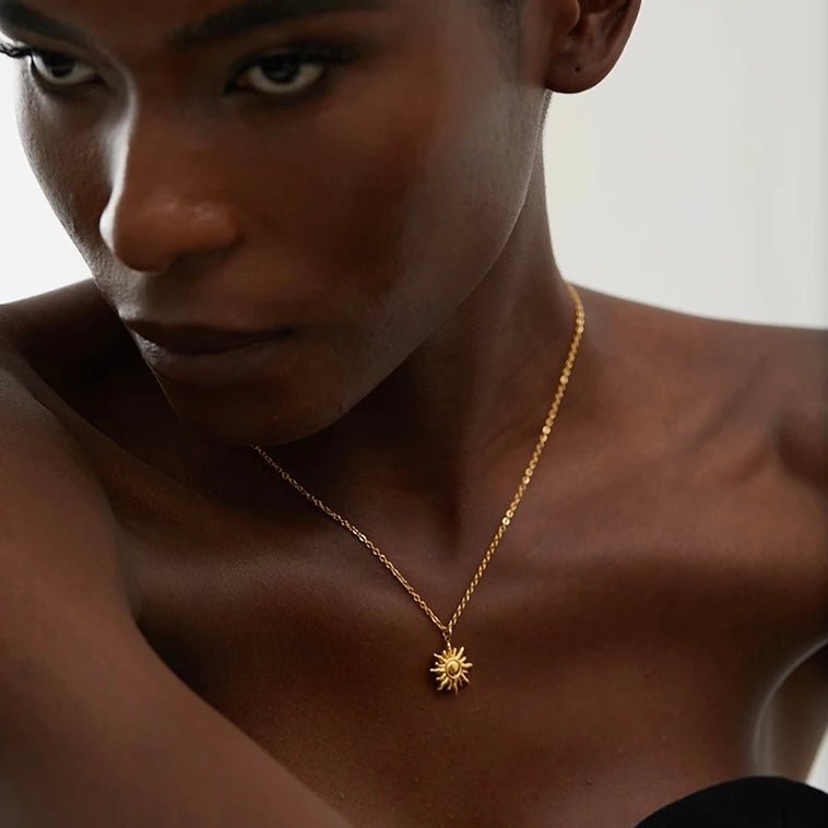 BEHI SUN NECKLACE - Etoilux