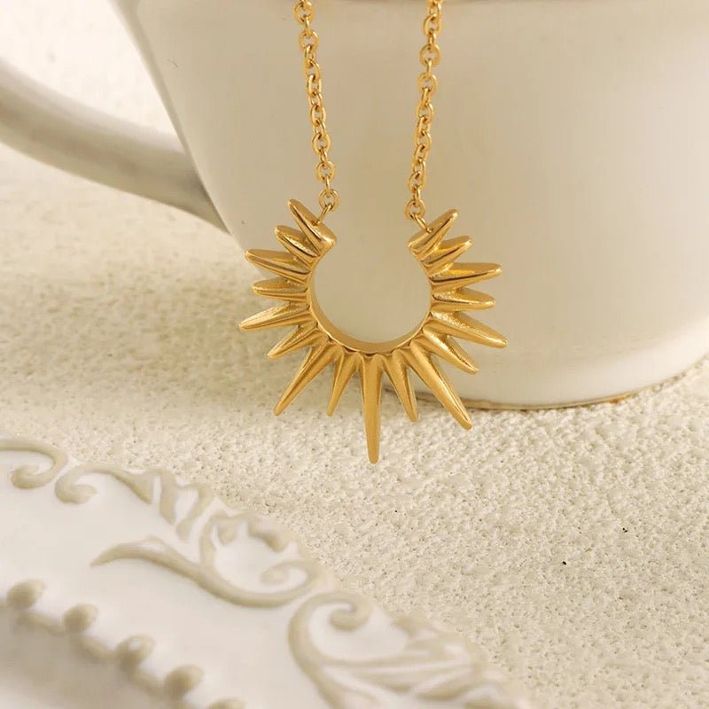 BEHI SUN STAR NECKLACE - Etoilux