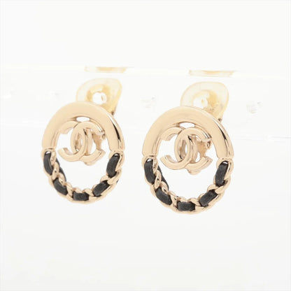 Chanel Orecchini CC Cerchio Chain Metallo Dorato e Pelle Nera – Mini - Etoilux