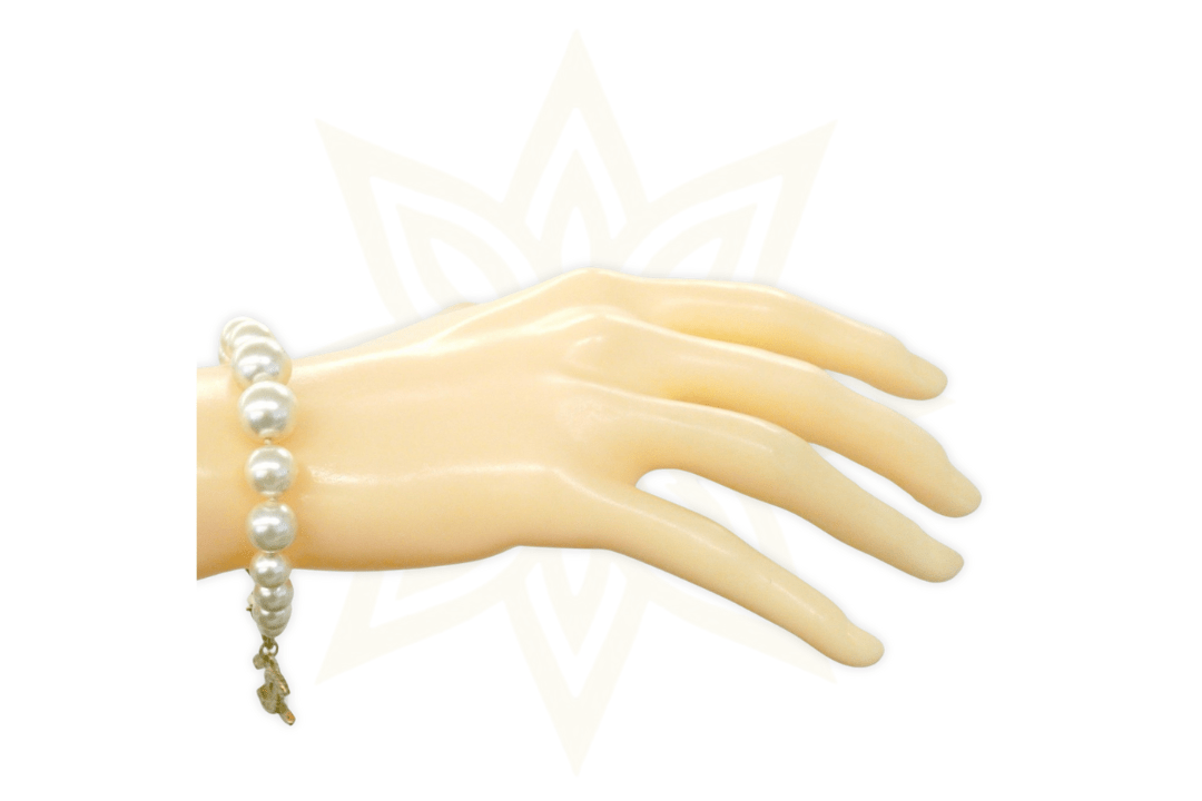 Chanel Bracciale Vintage in Perle con Logo CC in Cristalli - Etoilux