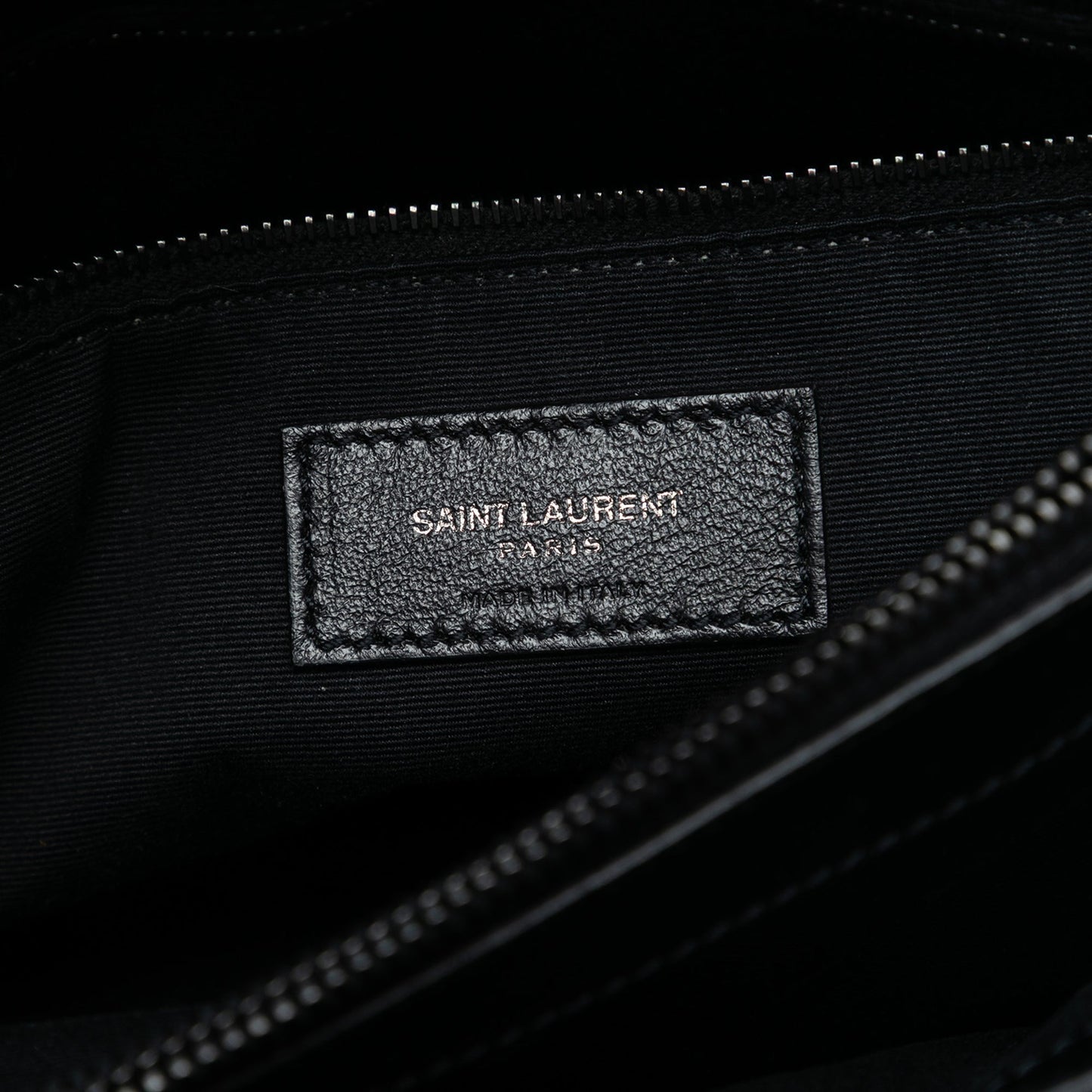 Saint Laurent LouLou Medium monocromatica in pelle matelassé nera - Etoilux