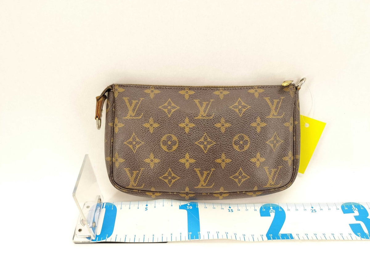 Louis Vuitton Pochette Accessoires