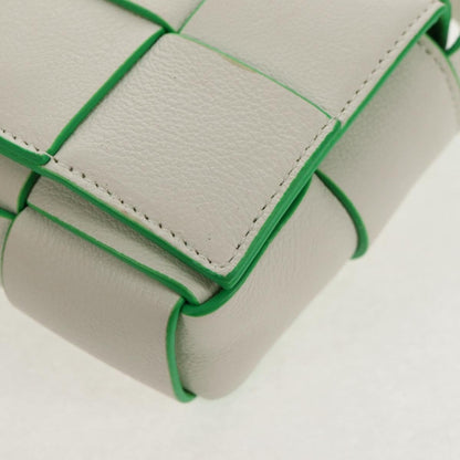 Bottega Veneta Cassette Mini Maxi Intrecciato Bianco/Verde – 12 cm - Etoilux