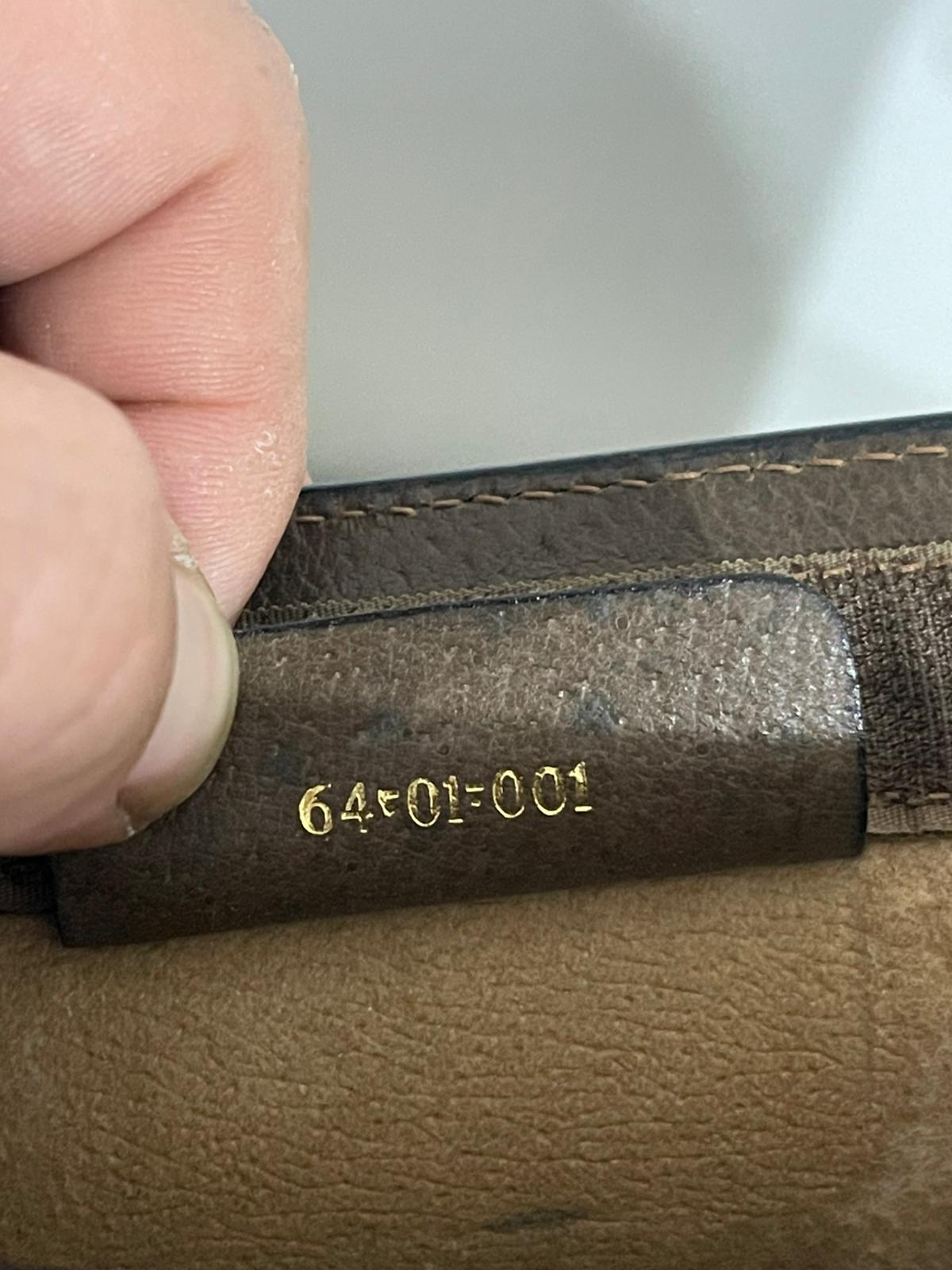 Gucci Vintage Clutch GG Supreme – Web Stripe - Etoilux