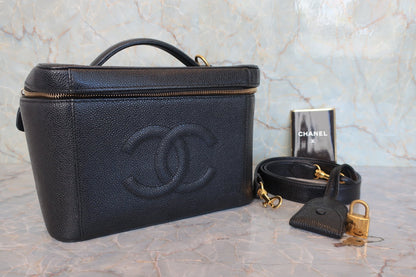 Chanel Vanity Case CC Vintage - Etoilux
