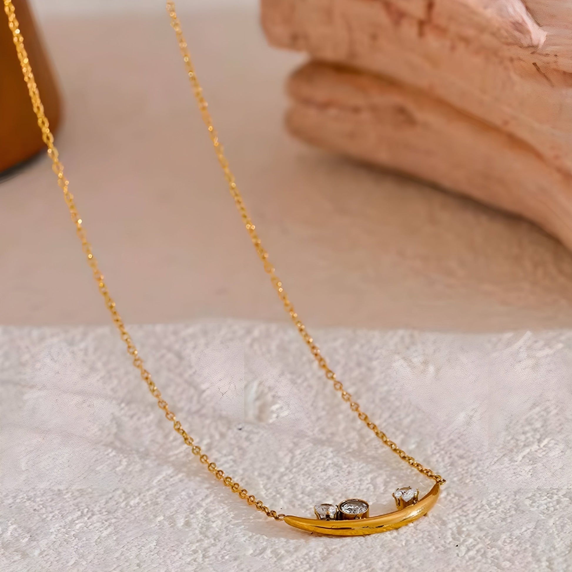 BEHI RABIYA NECKLACE - Etoilux