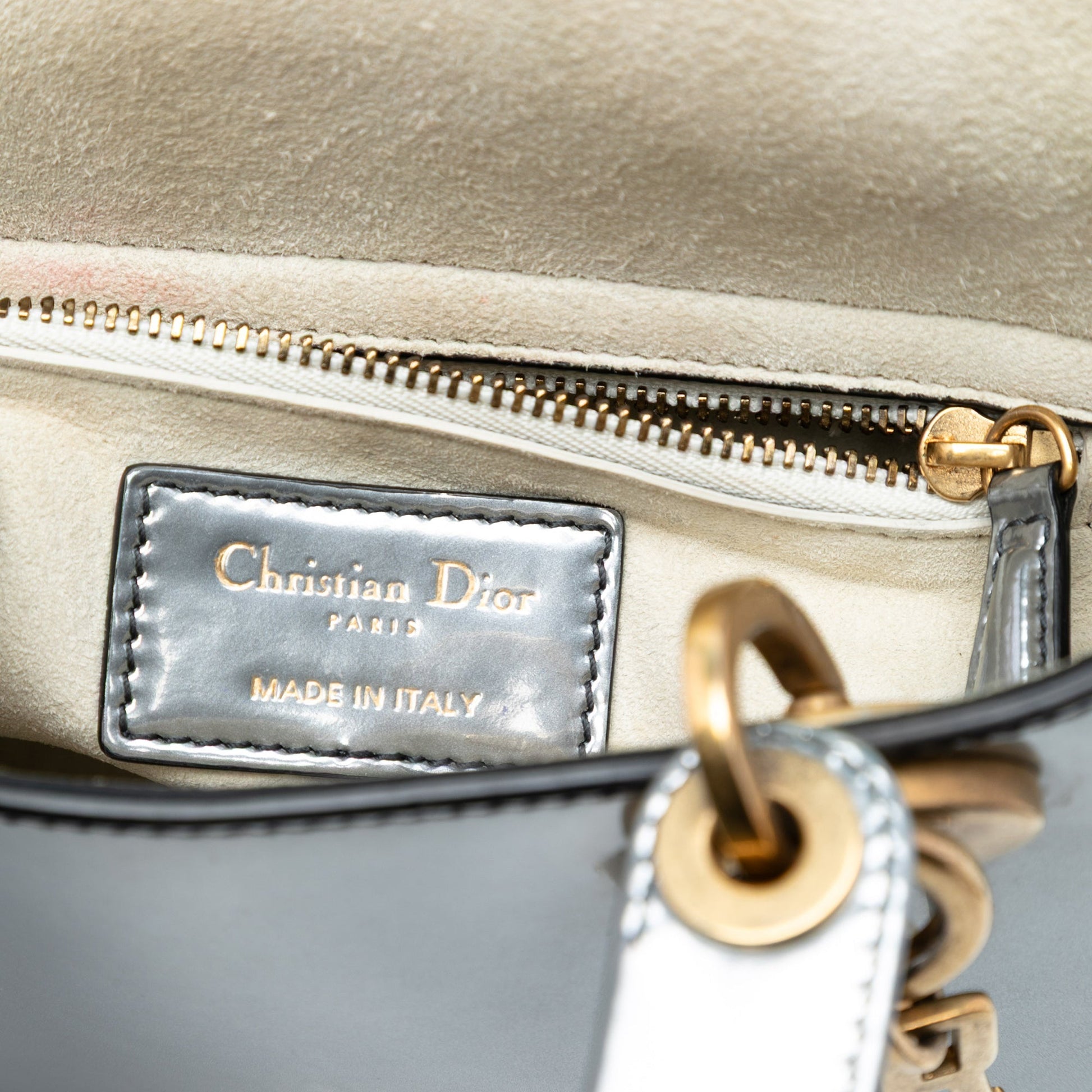 Dior Mini Lady Dior – Vernice Metallizzata Argento (2018) - Etoilux