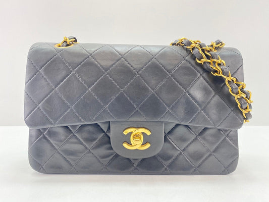 Chanel Matelassé – Pelle nera - Etoilux