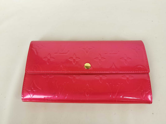 Louis Vuitton Zippy Wallet