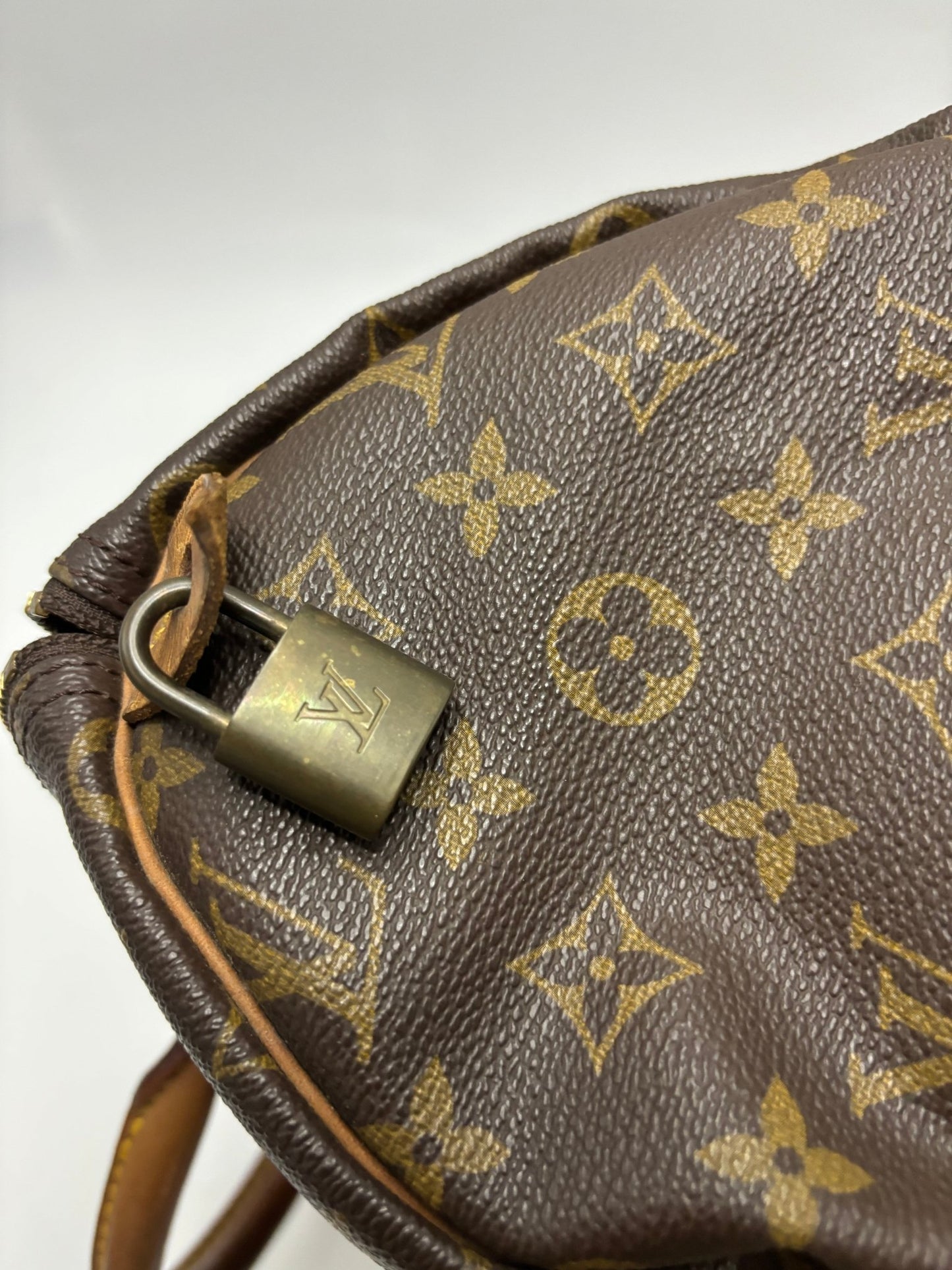 Louis Vuitton Speedy 30 Monogram Vintage (1989) - Etoilux