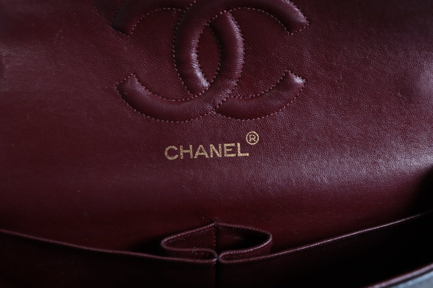 Chanel Classic Double Flap Medium Vintage Agnello Nero Hardware Dorato – 25 cm - Etoilux
