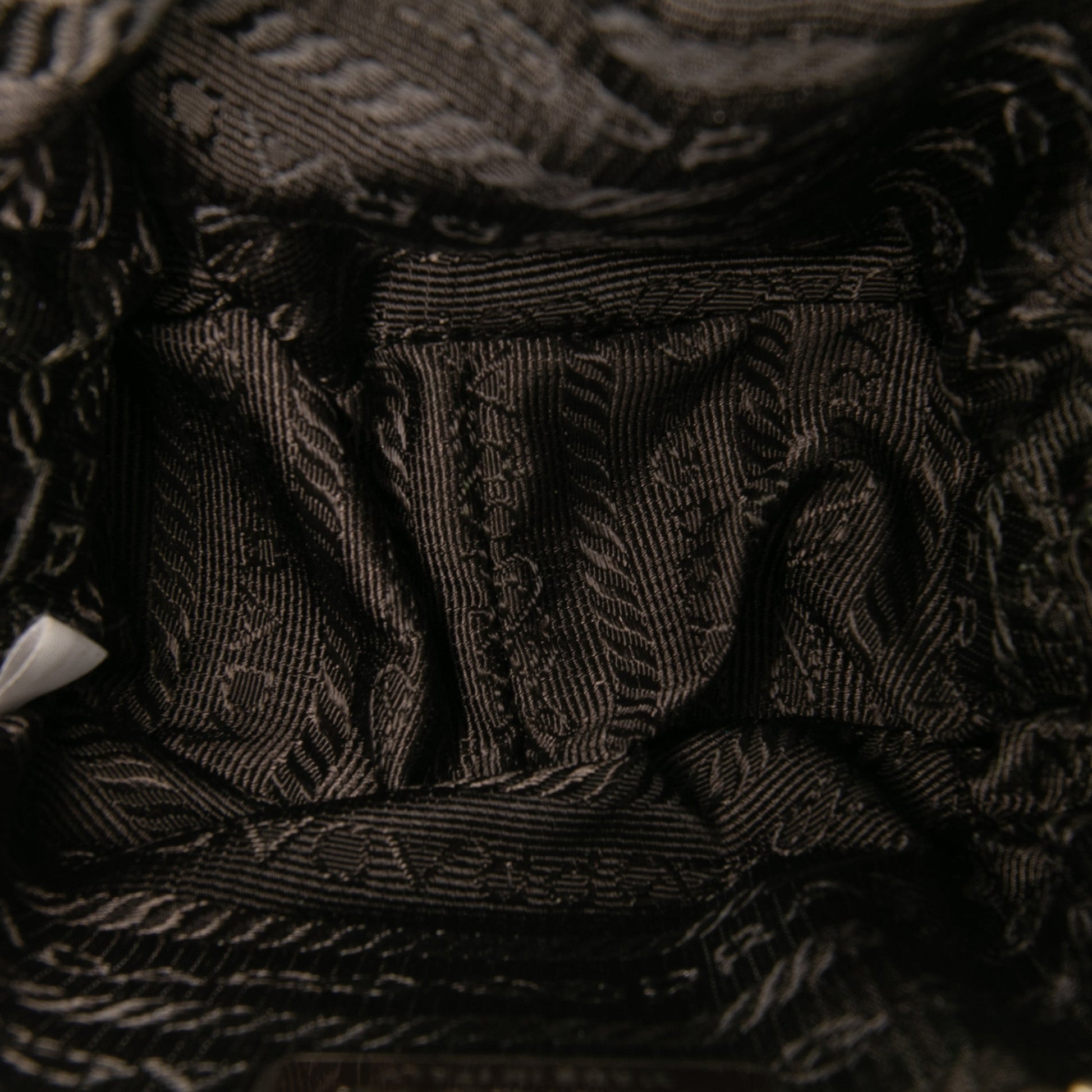 Prada – Mini Ciondolo per Borsa in Saffiano Metallizzato - Etoilux