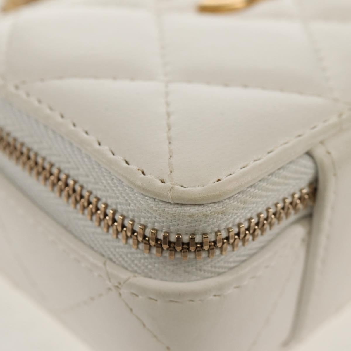 Chanel CC Zip Mini Bag Pelle di Agnello Bianco Latte – 11 cm - Etoilux