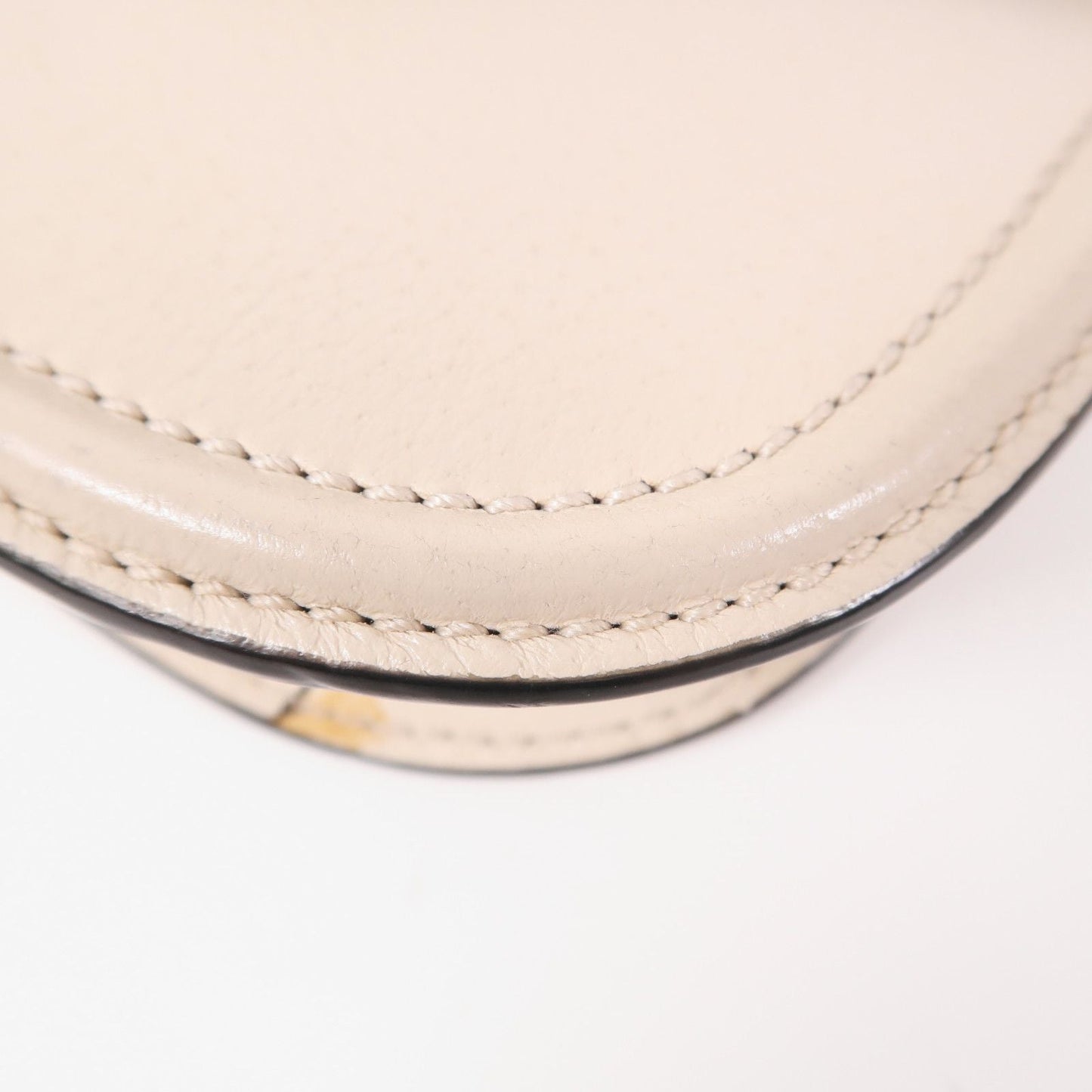GUCCI Cowhide Leather Totem Butterfly Shoulder Bag Beige - Etoilux