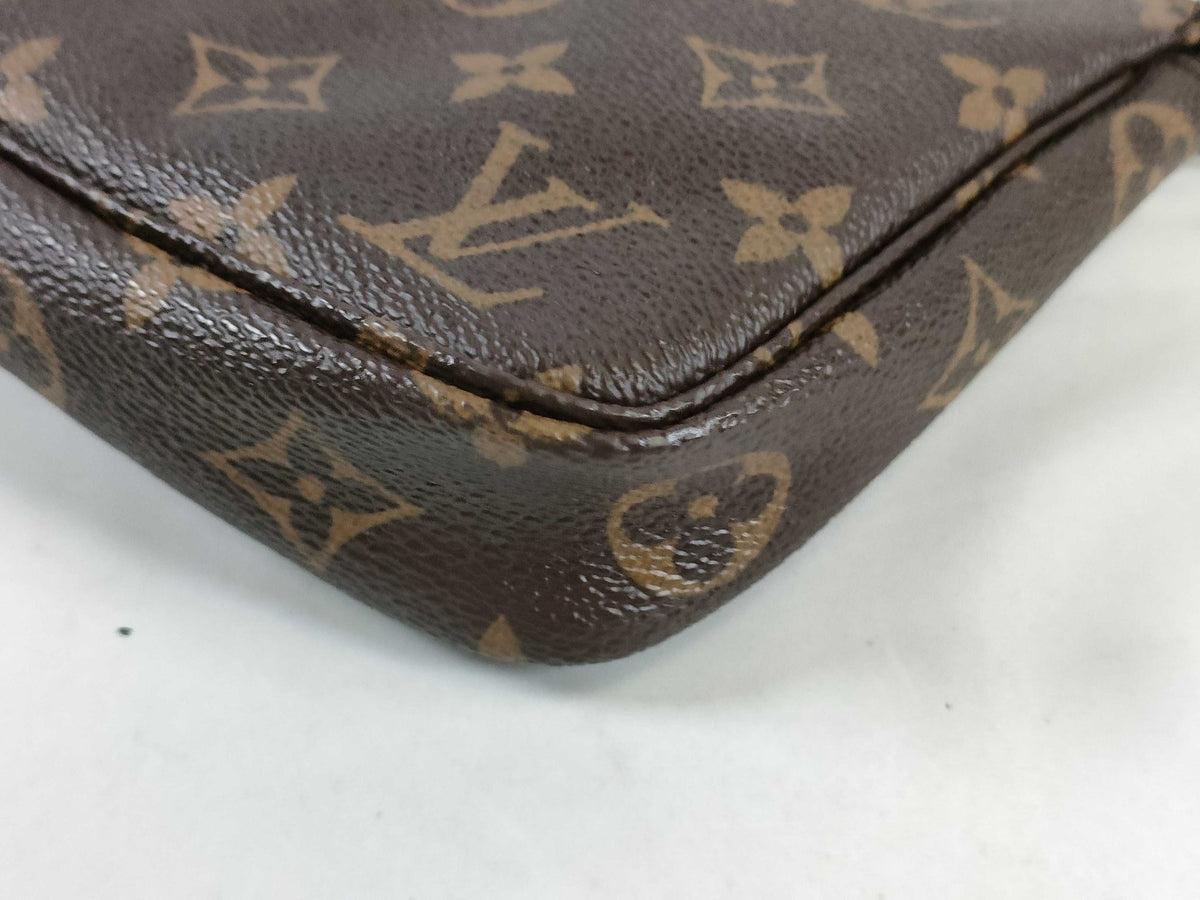 Louis Vuitton Pochette Accessoires - Etoilux