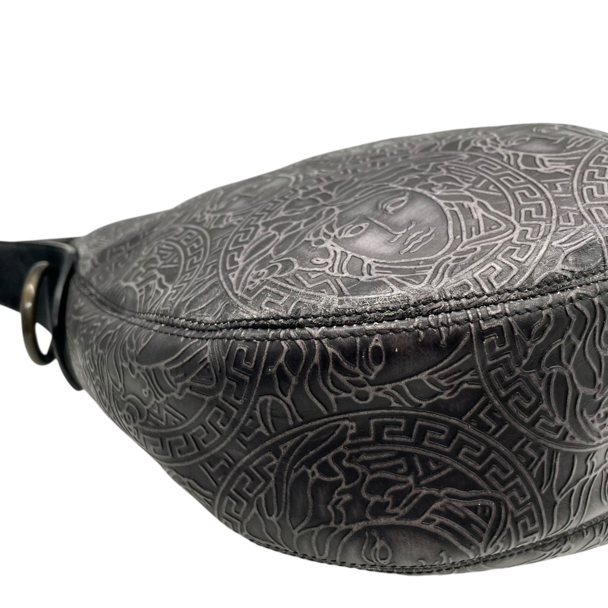 Versace Medusa – Hobo bag in pelle nera incisa - Etoilux