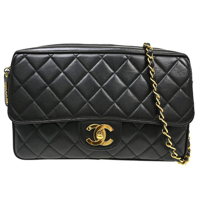 Chanel borsa a spalla vintage in agnello nero trapuntato con patta e CC turnlock dorato